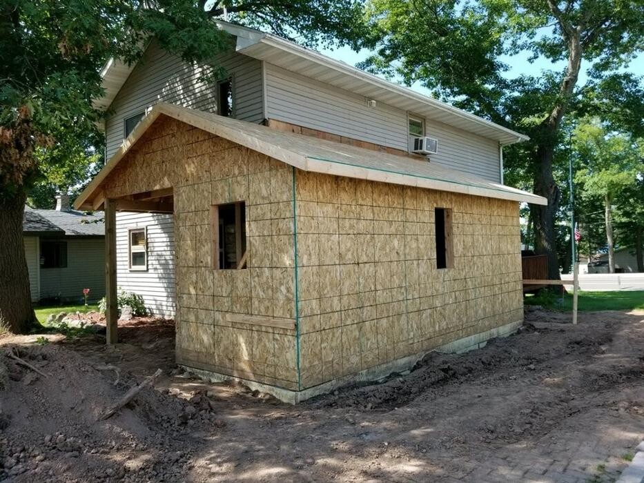 Images L J Level Construction Inc.