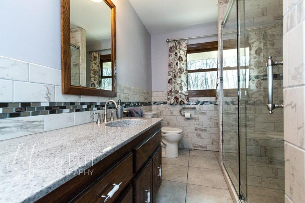 Images L J Level Construction Inc.