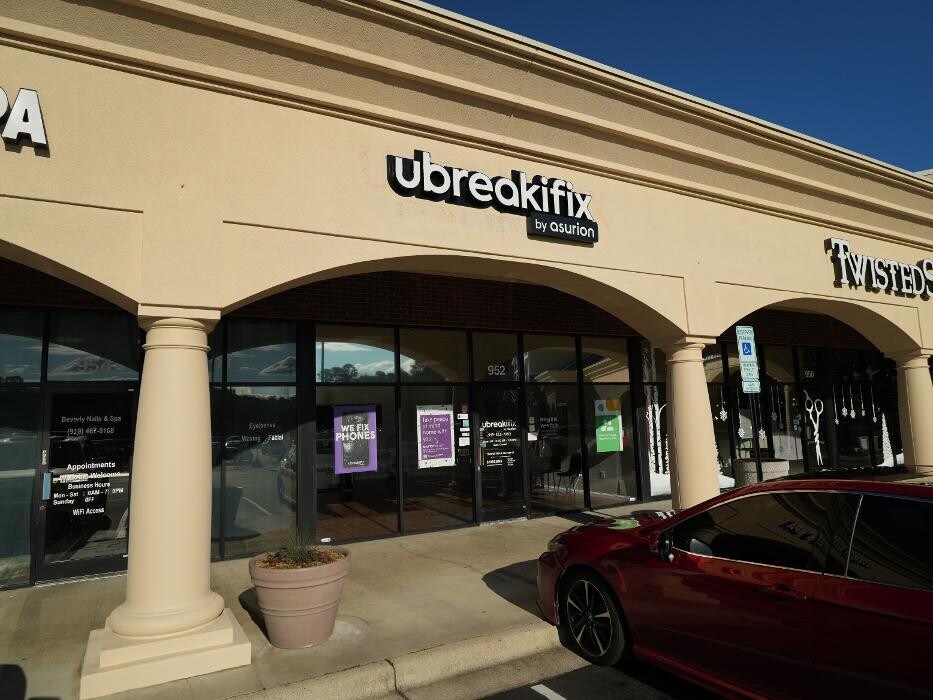 Images uBreakiFix - Phone and Computer Repair