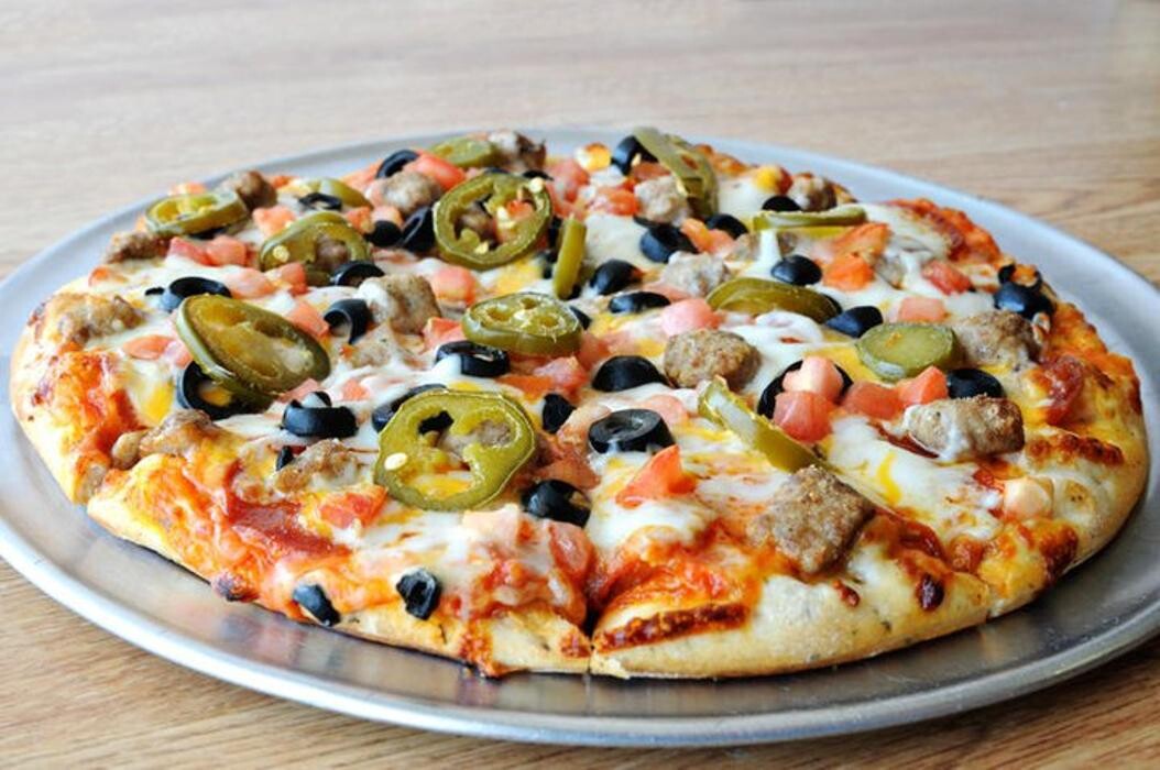 Images Boss' Pizza & Chicken Grand Forks