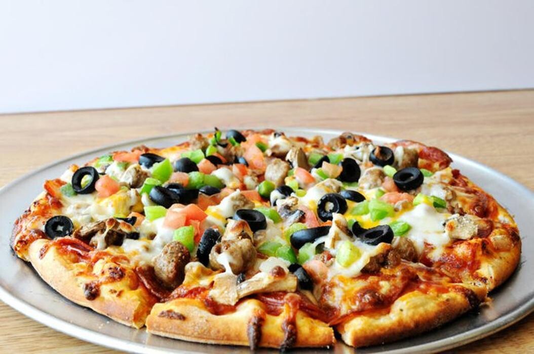 Images Boss' Pizza & Chicken Grand Forks