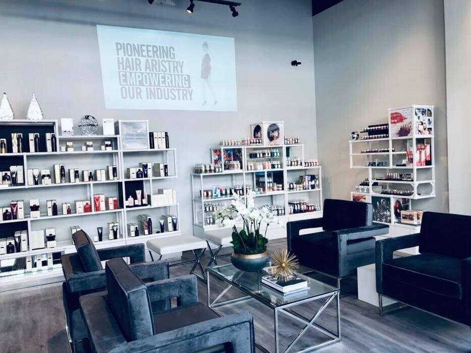 Images Johnny Rodriguez The Salon