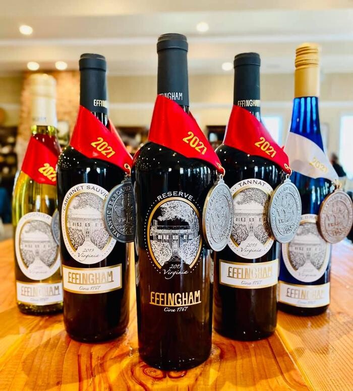 Images Effingham Manor & Winery