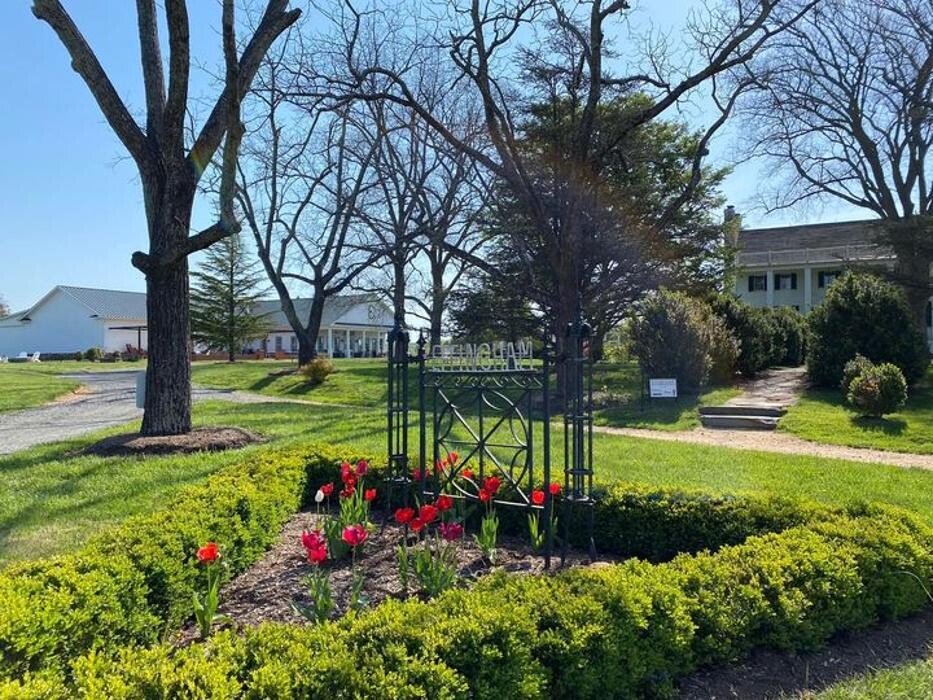 Images Effingham Manor & Winery
