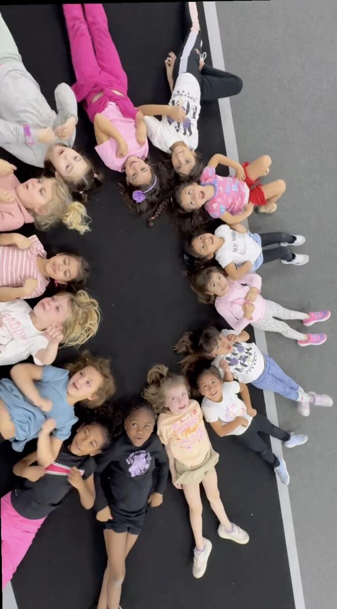 Images Show Poms Dance & Cheer Teams