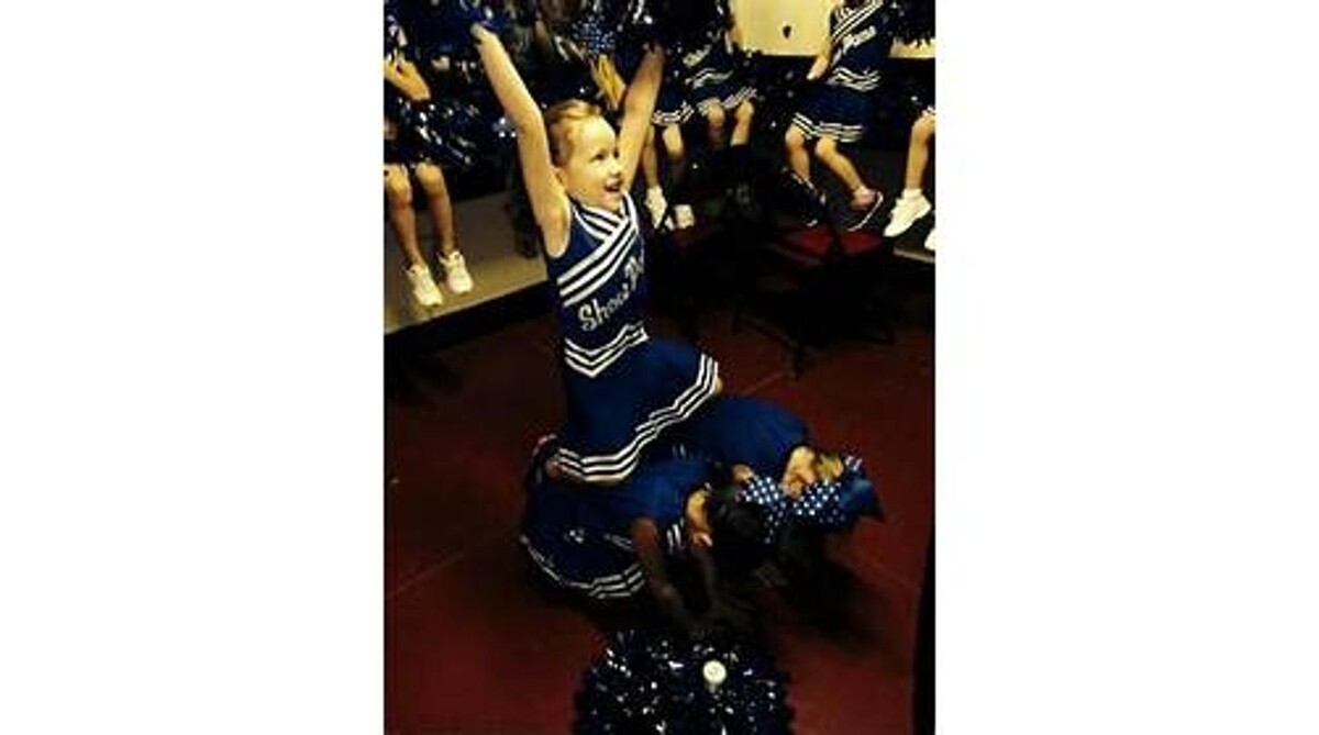 Images Show Poms Dance & Cheer Teams