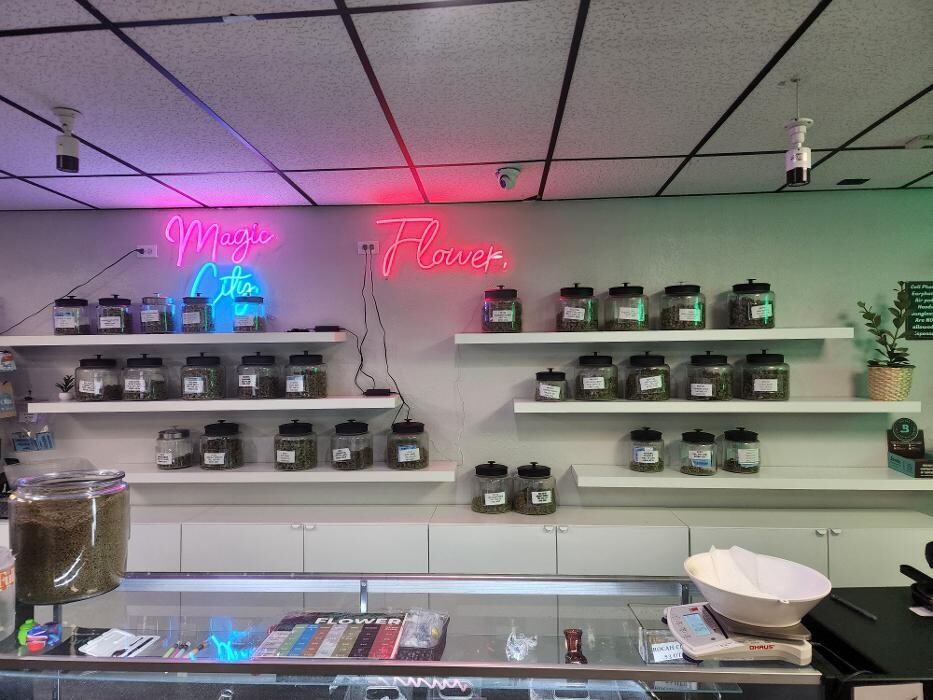 Images Xclusive Cannabis Dispensary