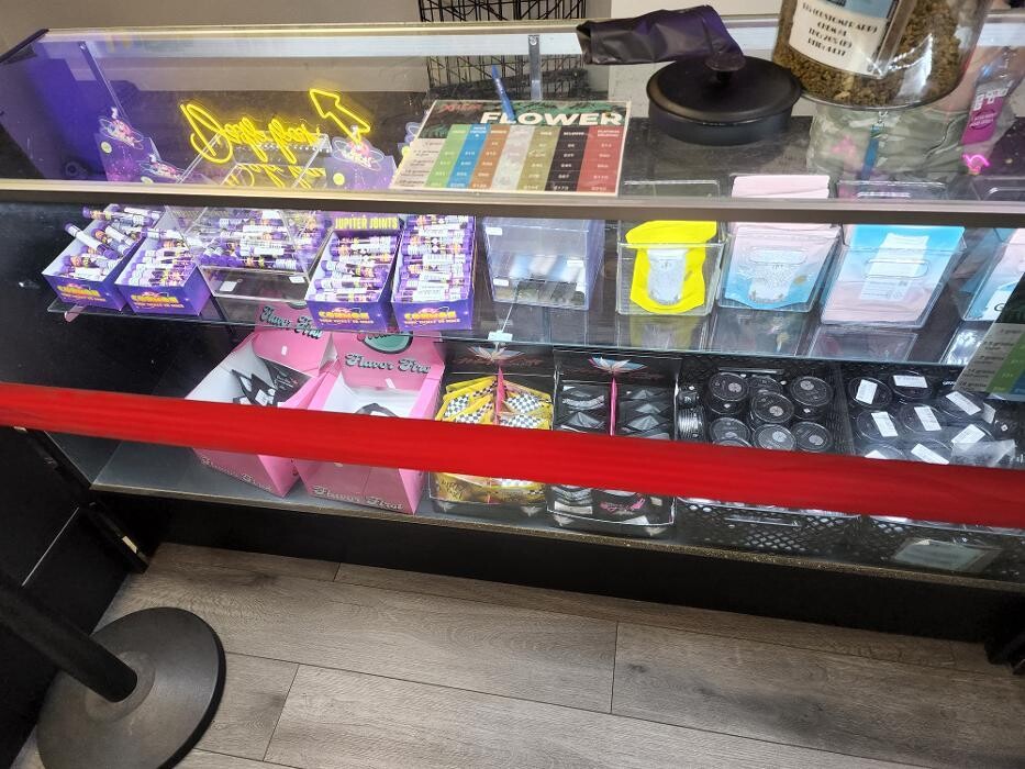 Images Xclusive Cannabis Dispensary