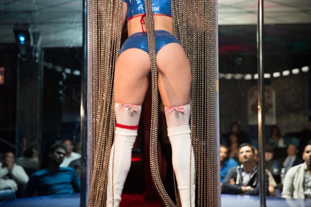 Images Deja Vu Centerfolds