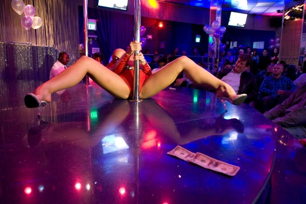 Images Deja Vu Centerfolds