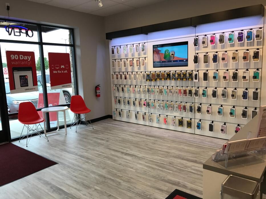 Images uBreakiFix - Phone and Computer Repair