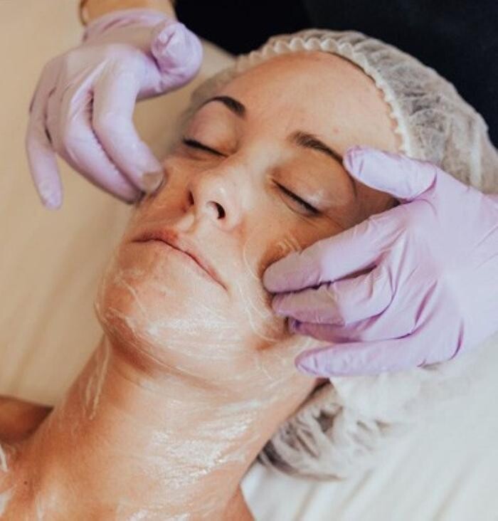 Images Adam & Eve Medical Aesthetics