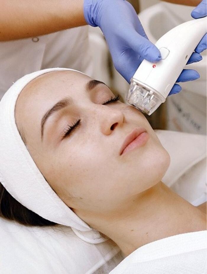 Images Adam & Eve Medical Aesthetics