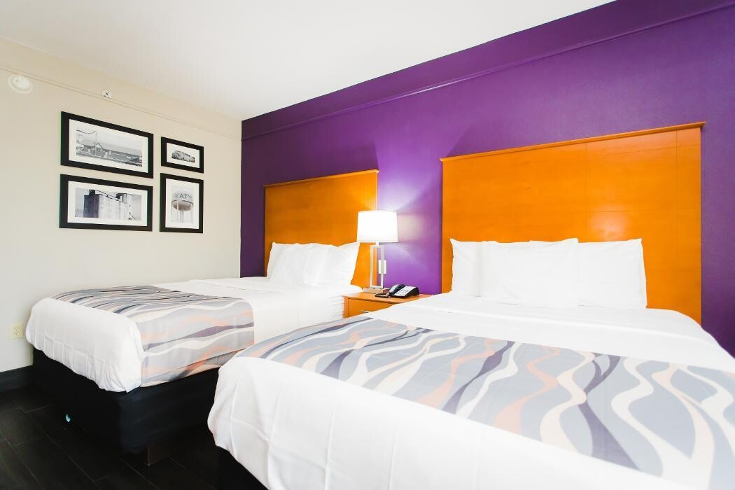 Images Palacio Royale Inn Signature