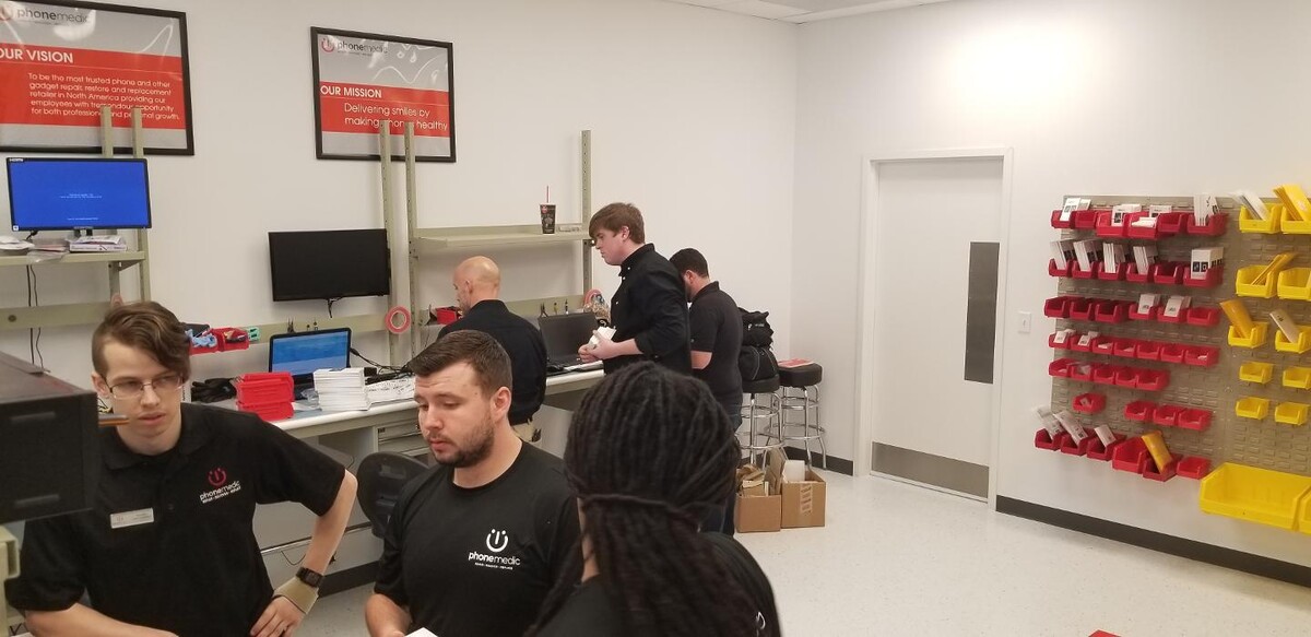 Images uBreakiFix - Phone and Computer Repair