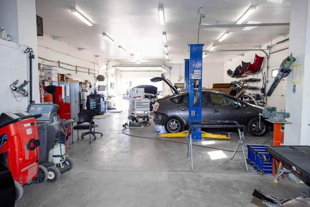 Images Crash Champions Collision Repair Mulberry Street
