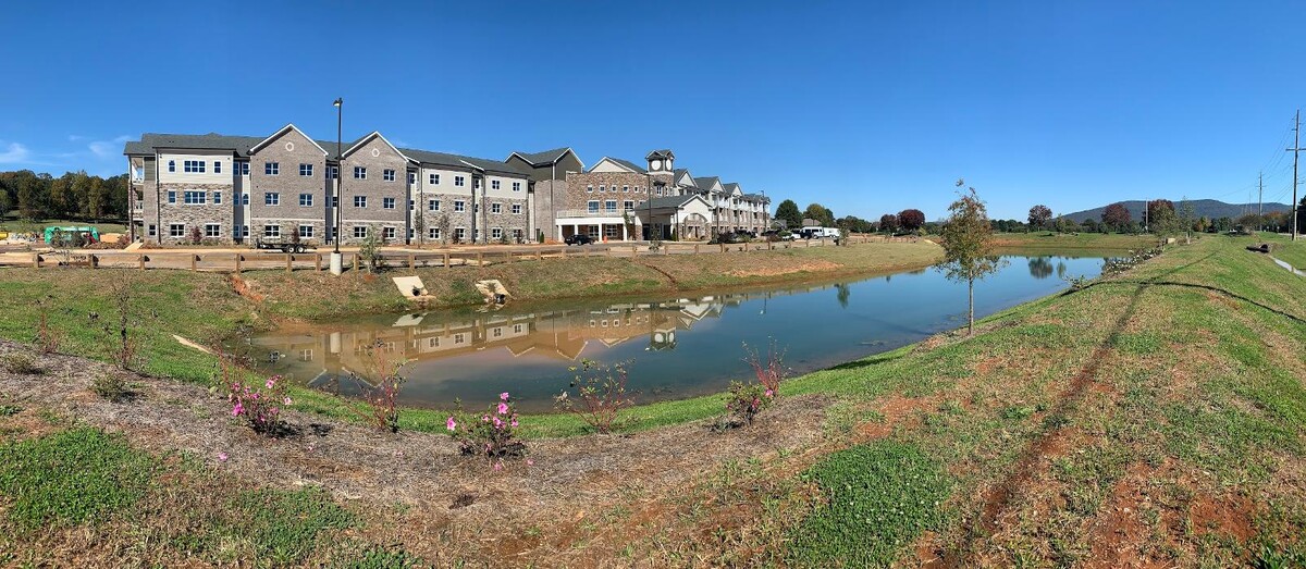 Images Residences at Wellpoint