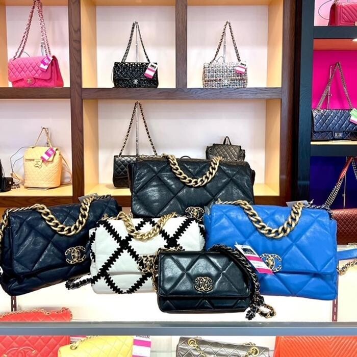 Images Keeks Buy + Sell Designer Handbags