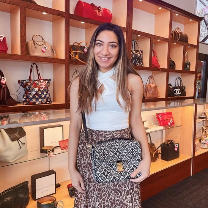 Images Keeks Buy + Sell Designer Handbags