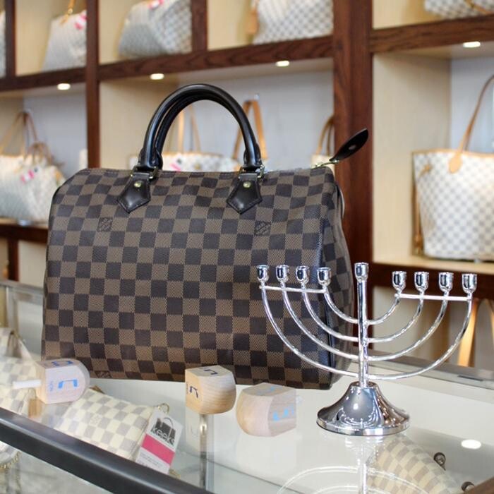 Images Keeks Buy + Sell Designer Handbags