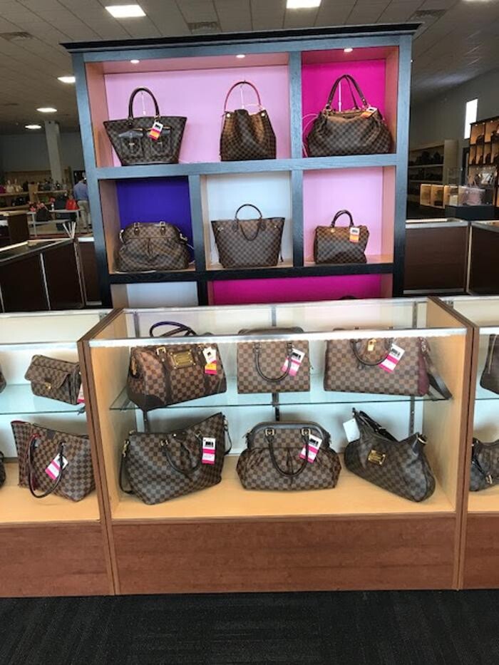Images Keeks Buy + Sell Designer Handbags