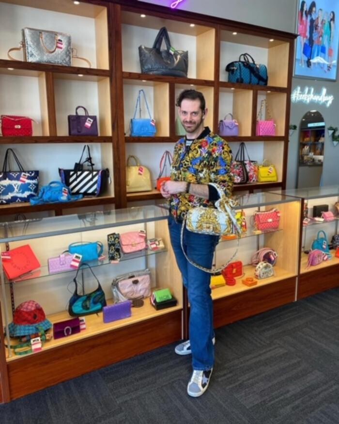 Images Keeks Buy + Sell Designer Handbags