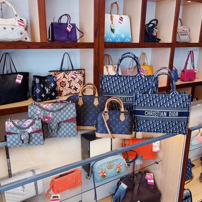 Images Keeks Buy + Sell Designer Handbags