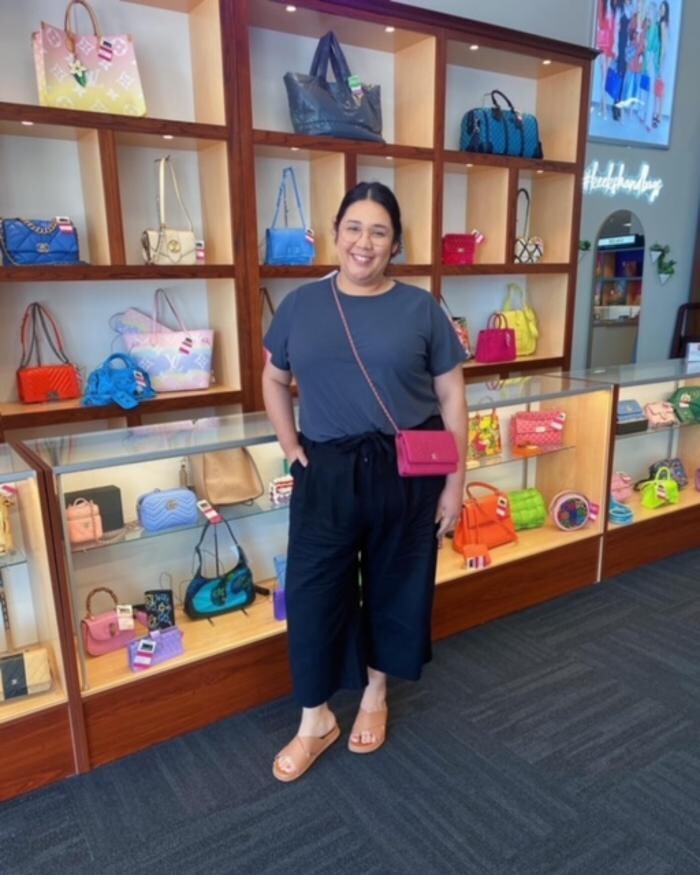 Images Keeks Buy + Sell Designer Handbags