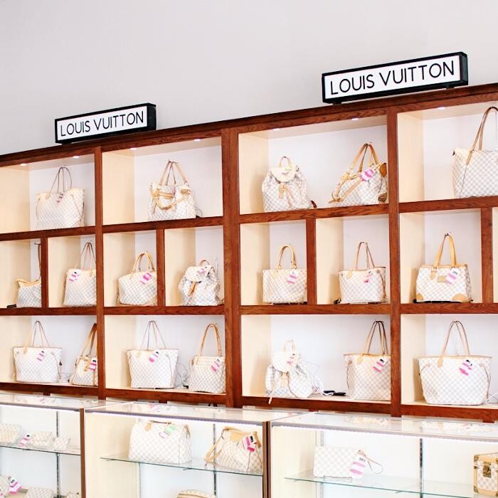 Images Keeks Buy + Sell Designer Handbags