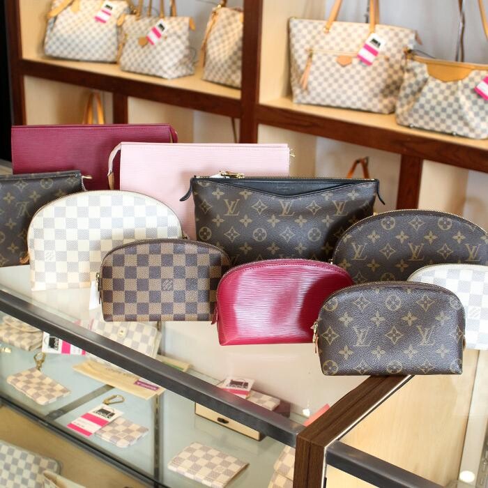 Images Keeks Buy + Sell Designer Handbags