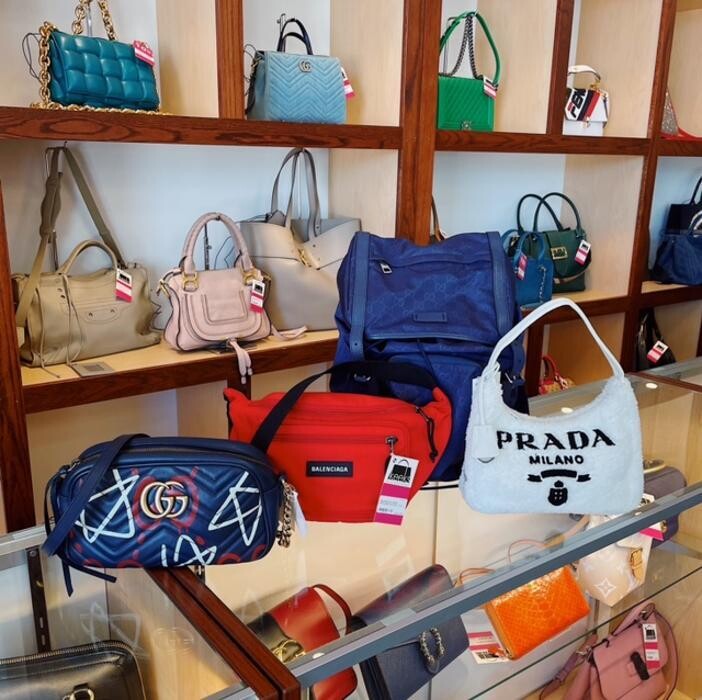 Images Keeks Buy + Sell Designer Handbags