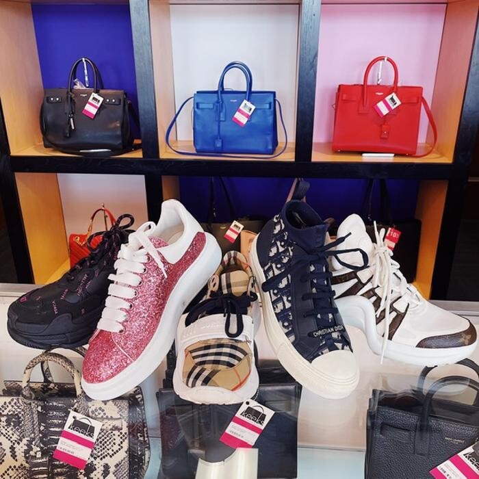 Images Keeks Buy + Sell Designer Handbags