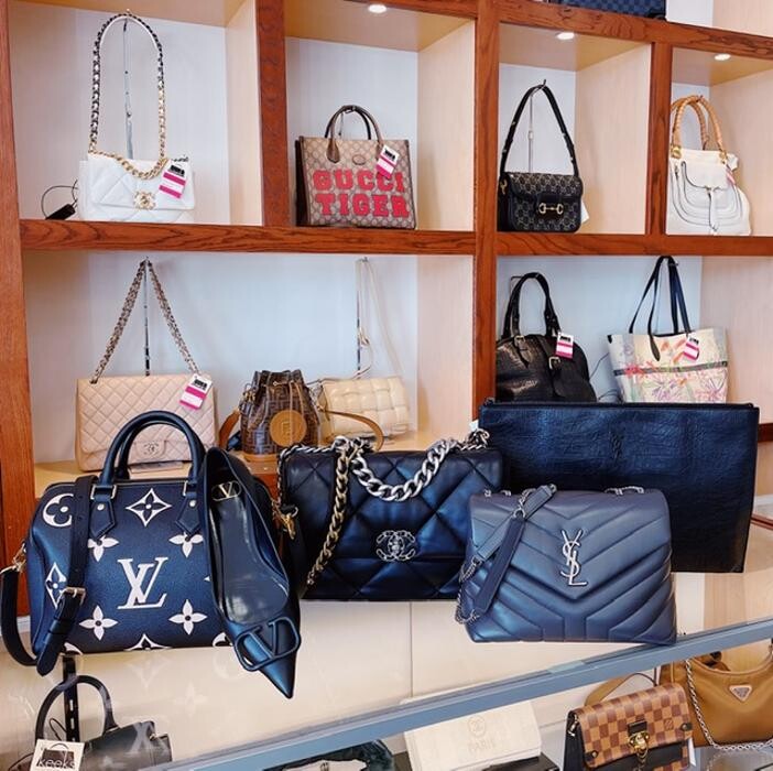 Images Keeks Buy + Sell Designer Handbags