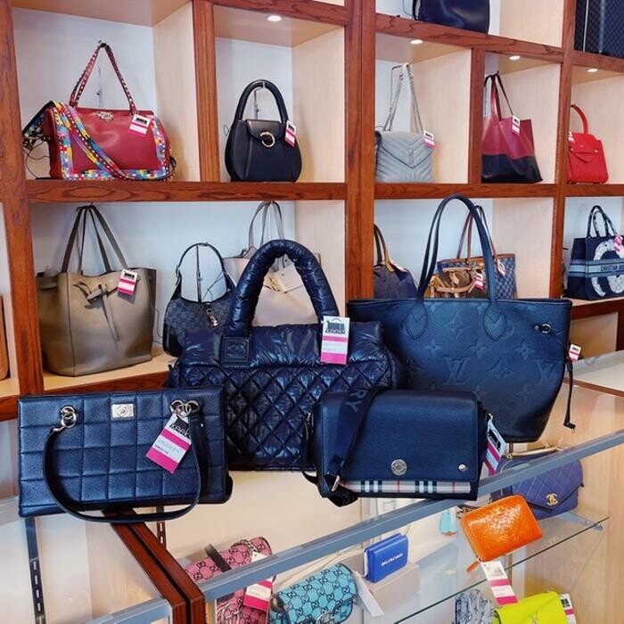 Images Keeks Buy + Sell Designer Handbags