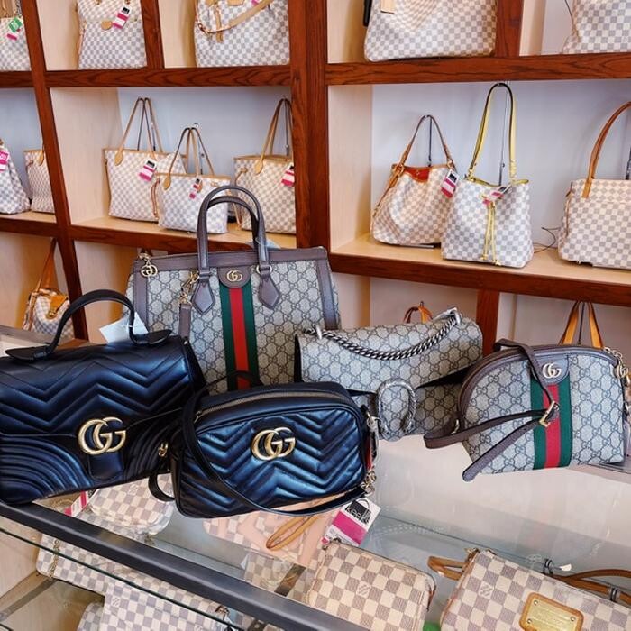 Images Keeks Buy + Sell Designer Handbags