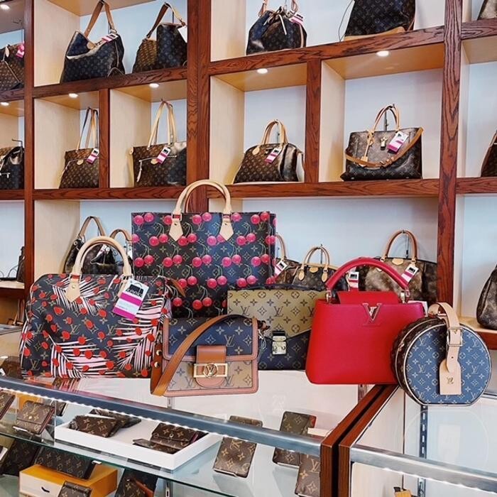 Images Keeks Buy + Sell Designer Handbags