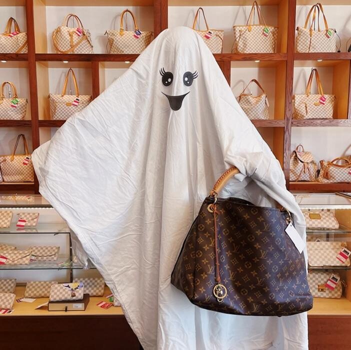 Images Keeks Buy + Sell Designer Handbags
