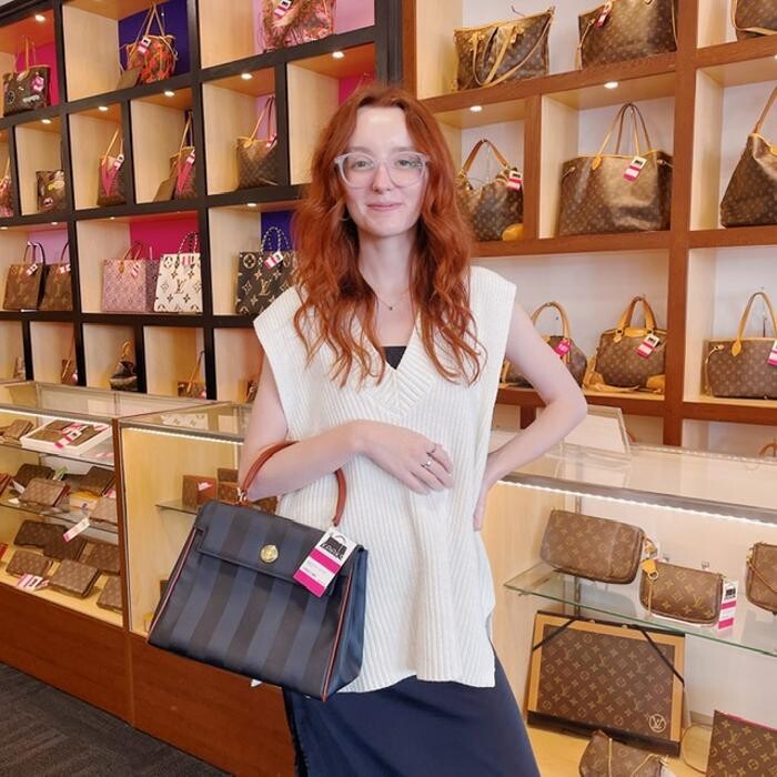 Images Keeks Buy + Sell Designer Handbags