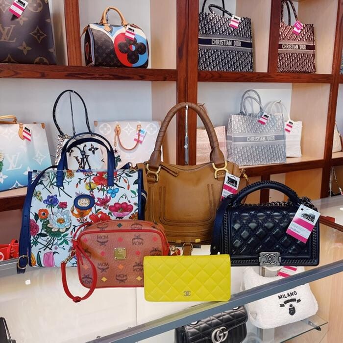 Images Keeks Buy + Sell Designer Handbags