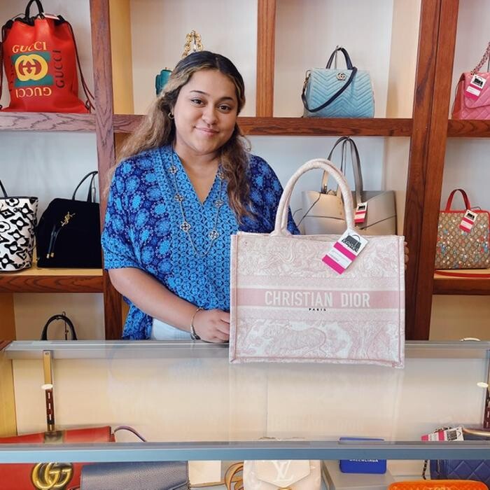 Images Keeks Buy + Sell Designer Handbags