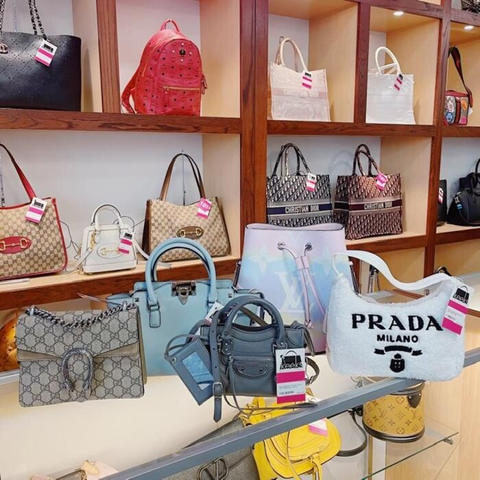 Images Keeks Buy + Sell Designer Handbags
