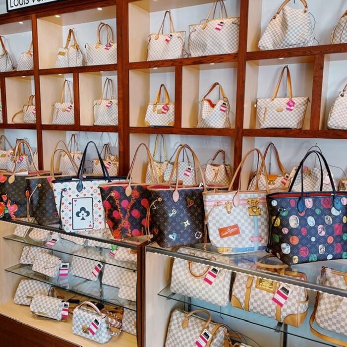 Images Keeks Buy + Sell Designer Handbags