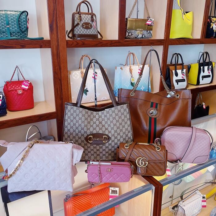 Images Keeks Buy + Sell Designer Handbags