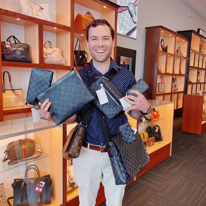 Images Keeks Buy + Sell Designer Handbags