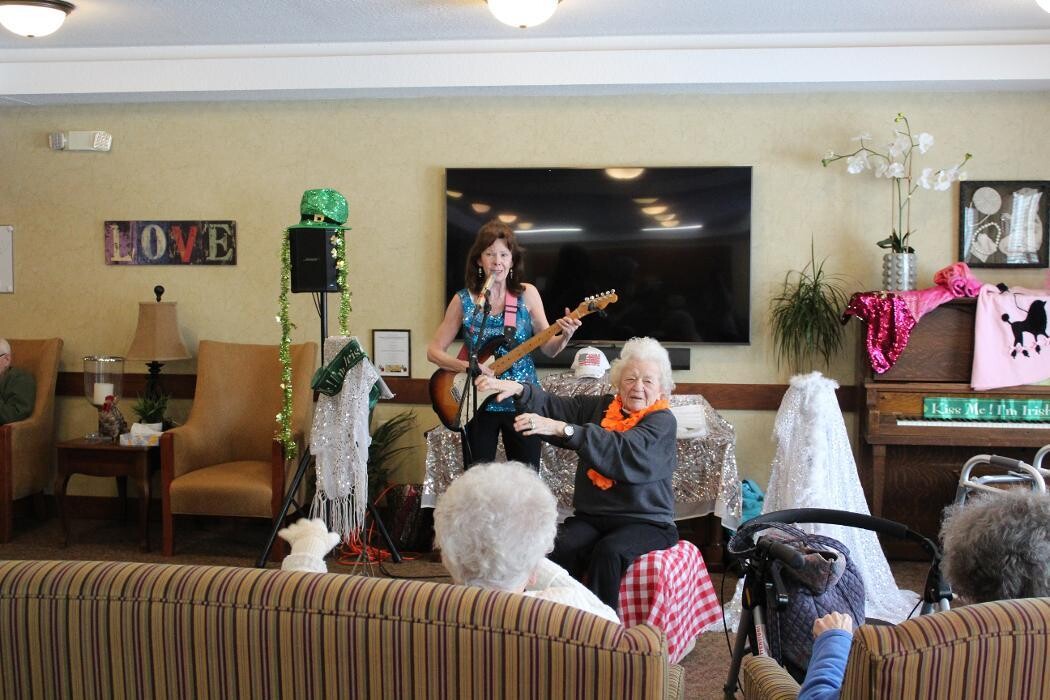 Images Orchards of Minnetonka