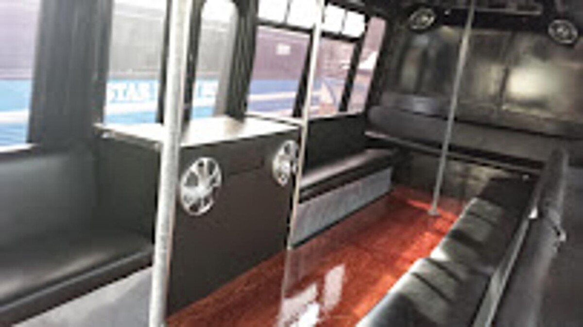 Images Lonestar Party Buses