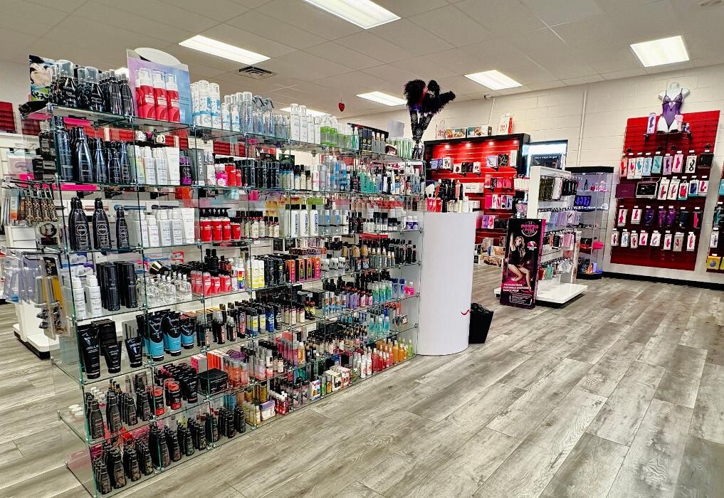 Images Adam & Eve Stores