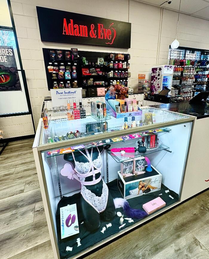 Images Adam & Eve Stores