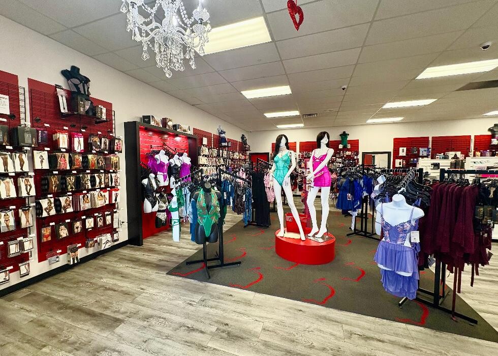 Images Adam & Eve Stores