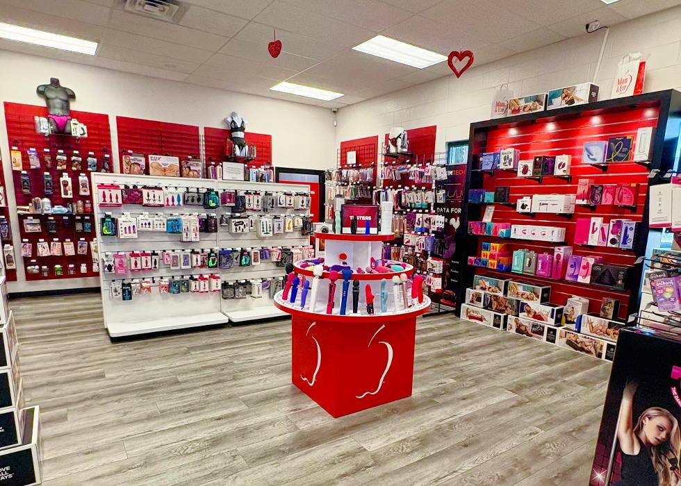 Images Adam & Eve Stores